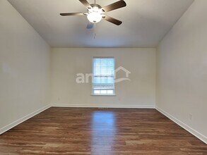 1535 Reynolds Forest Dr in Winston-Salem, NC - Building Photo - Building Photo