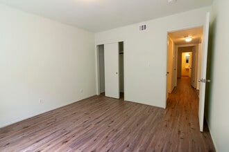 67 Lausanne Ave, Unit 2 in Daly City, CA - Building Photo - Building Photo