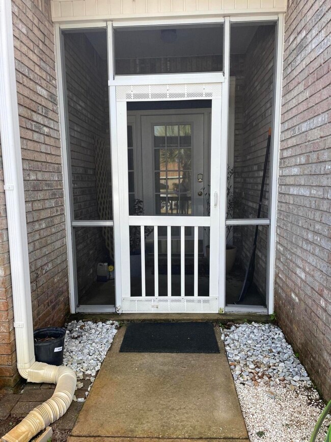 9697 Leeward Way in Navarre, FL - Building Photo - Building Photo