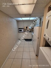 716 Oakgrove Dr in Brandon, FL - Building Photo - Building Photo