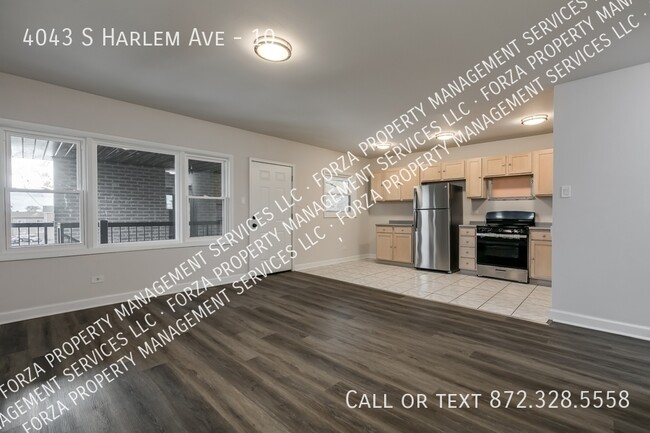 4043 S Harlem Ave in Berwyn, IL - Building Photo - Building Photo