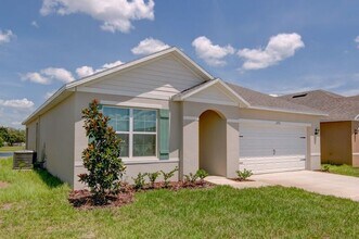 2791 Sunnyvale St in St. Cloud, FL - Building Photo - Building Photo