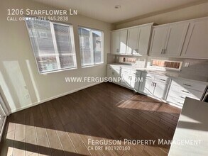 1206 Starflower Ln in Rocklin, CA - Building Photo - Building Photo