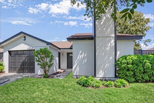 14110 Bell Towne Dr in Sugar Land, TX - Building Photo