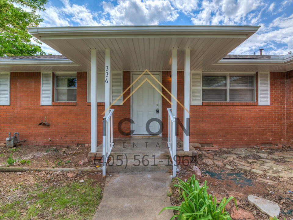 336 E 14th St in Edmond, OK - Building Photo