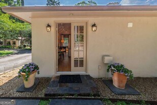 2538 Parkside Dr NE in Atlanta, GA - Building Photo