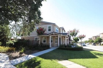 19501 Caraway Plz, Unit 2 in Morgan Hill, CA - Building Photo - Building Photo