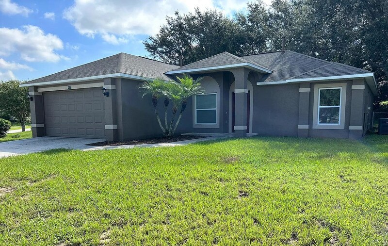 912 Park Valley Cir in Minneola, FL - Building Photo