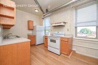 1506 William Howard Taft Rd in Cincinnati, OH - Building Photo - Building Photo