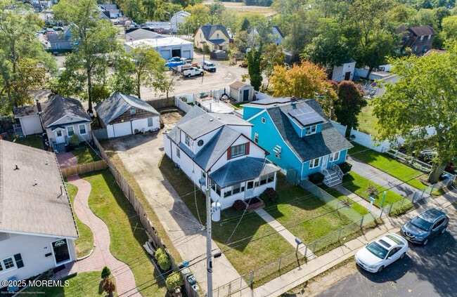 property at 78 Manning Pl