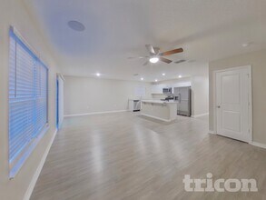 1725 Garden View St in Mascotte, FL - Building Photo - Building Photo