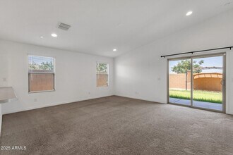 7430 S 22nd Ln in Phoenix, AZ - Building Photo - Building Photo