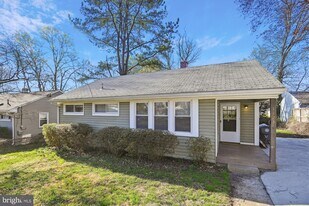 1123 Parrish Dr in Rockville, MD - Building Photo