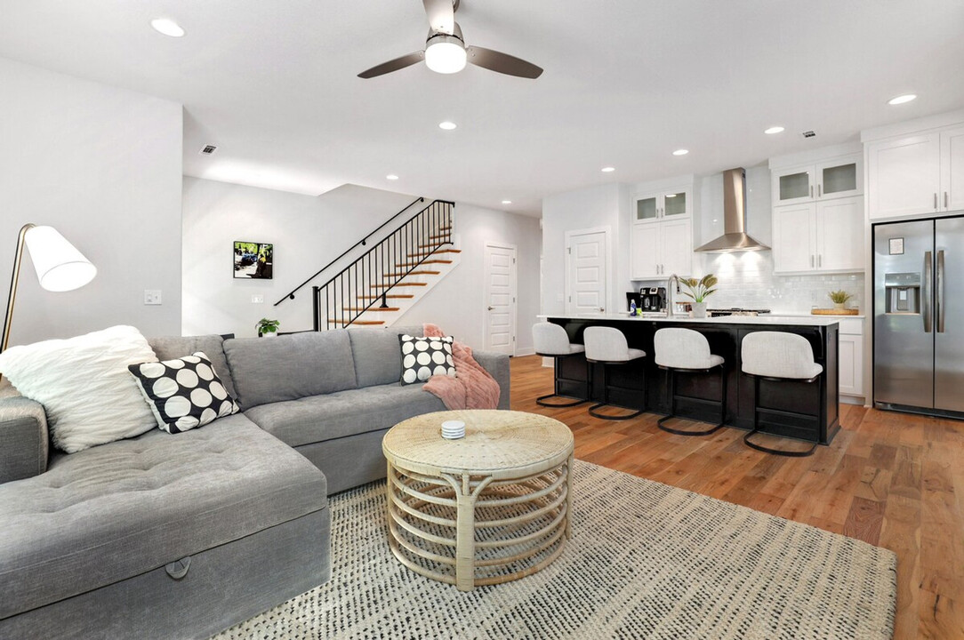 2345 E Amherst Aly in Fayetteville, AR - Building Photo