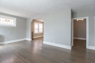 7125 Tulane Ave in University City, MO - Building Photo - Building Photo