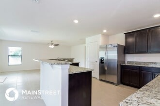 8512 Silverbell Loop, Unit L in Brooksville, FL - Building Photo - Building Photo