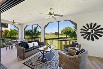 16375 Viansa Wy in Naples, FL - Building Photo - Building Photo