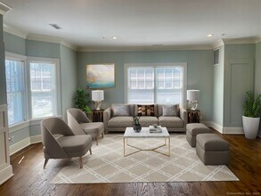 77 Leroy Ave in Darien, CT - Building Photo - Building Photo