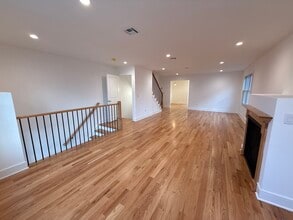 370 Semel Ave, Unit A in Garfield, NJ - Foto de edificio - Building Photo