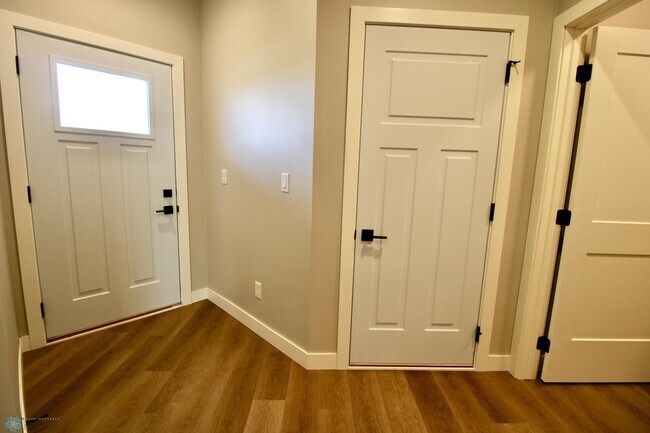 6717 67th Ave S in Horace, ND - Building Photo - Building Photo