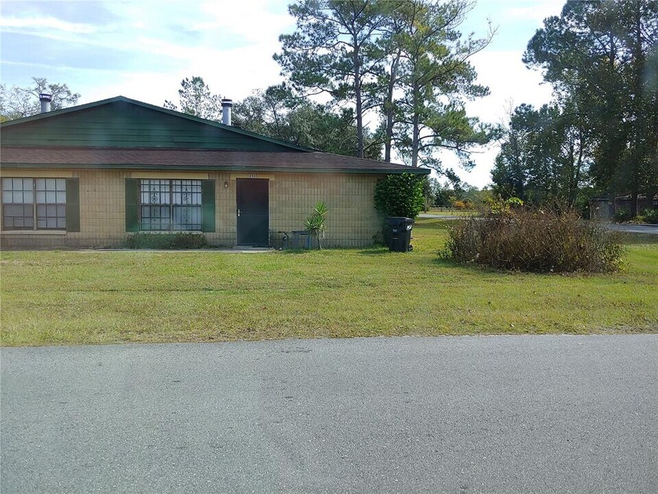 2535 NW 62 Pl in Gainesville, FL - Building Photo