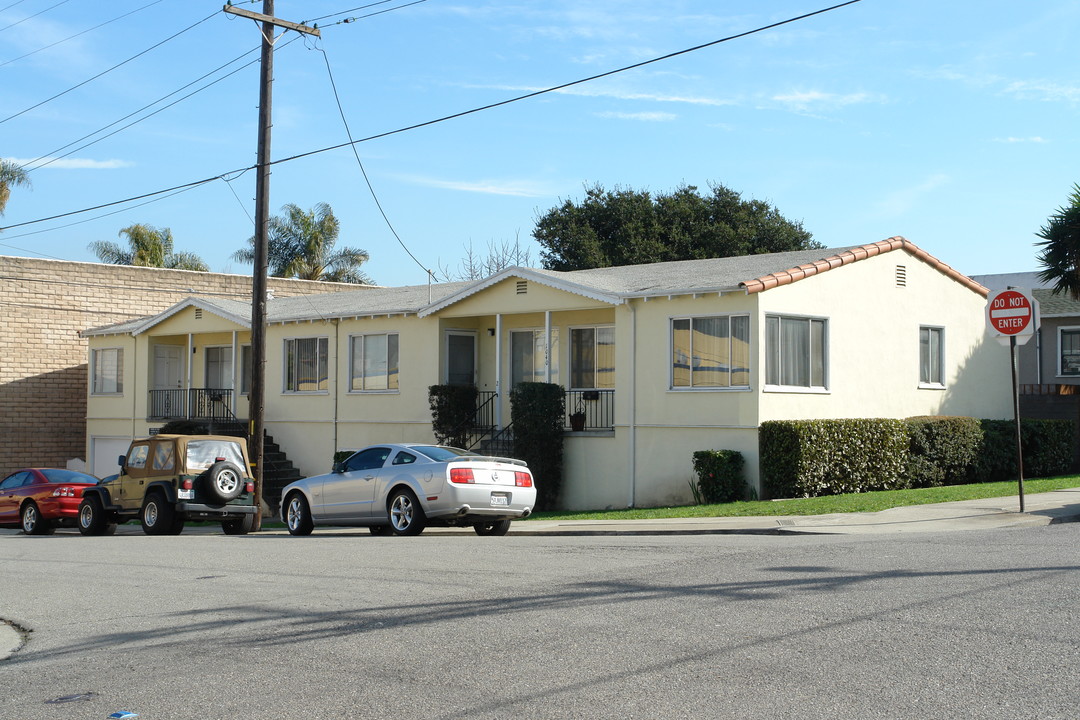 1040 Clay St in Albany, CA - Building Photo