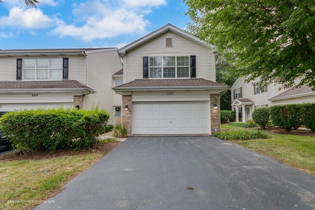 2417 Stoughton Cir in Aurora, IL - Building Photo - Building Photo