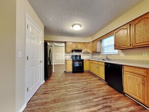 773 Ginger Ridge Dr in Trenton, OH - Building Photo - Building Photo