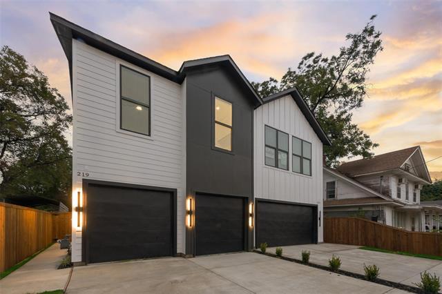 217 W Yarmouth St in Dallas, TX - Building Photo - Building Photo