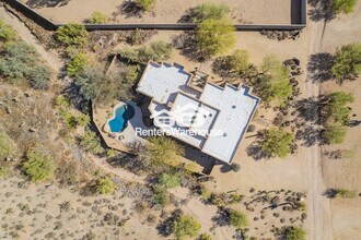 6128 E Duane Ln in Cave Creek, AZ - Building Photo - Building Photo