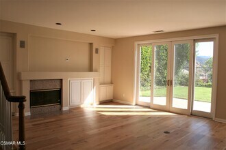506 Ravensbury St in Lake Sherwood, CA - Building Photo - Building Photo
