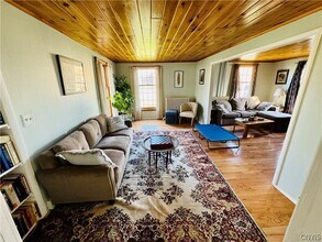 214 S Broad St in Sackets Harbor, NY - Building Photo - Building Photo