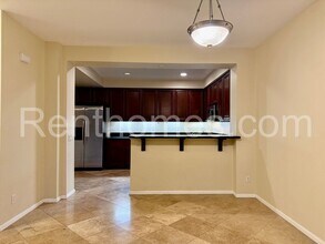 8301 Rio San Diego Dr in San Diego, CA - Building Photo - Building Photo