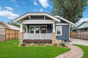1104 Walton St in Houston, TX - Building Photo