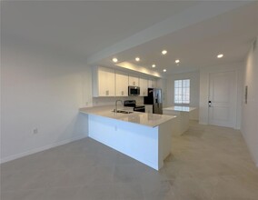 14211 Heritage Landing Blvd, Unit 1425 in Punta Gorda, FL - Building Photo - Building Photo