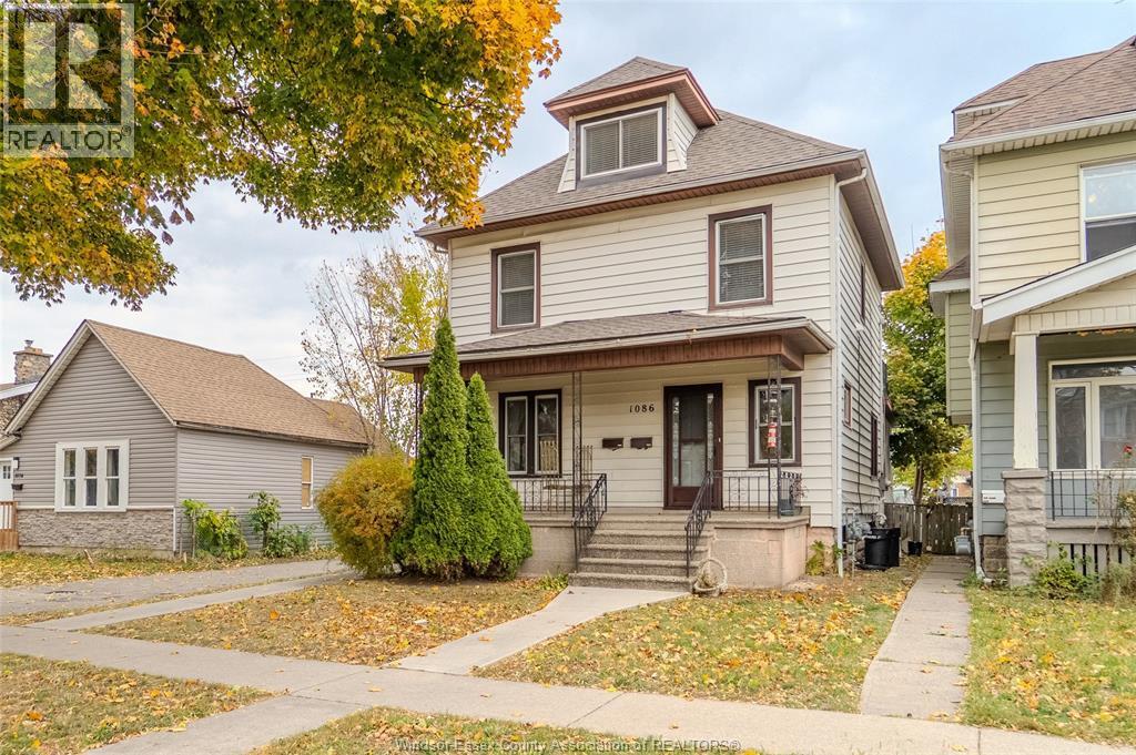 1086 Howard Ave in Windsor, ON - Building Photo