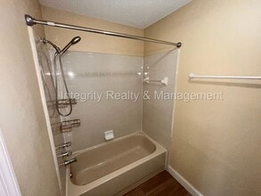 1792 Creekbank Dr in Middleburg, FL - Building Photo - Building Photo