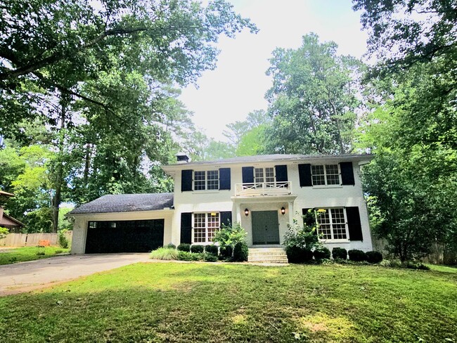 property at 5501 Valley Brook Rd SE