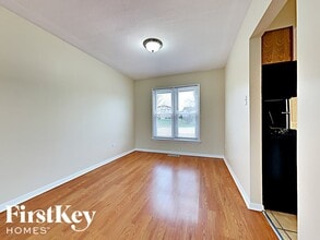 22627 Mission Dr in Richton Park, IL - Building Photo - Building Photo