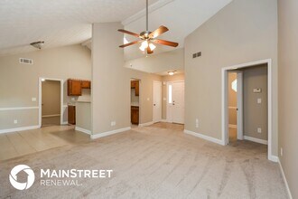 330 E Country Woods Dr in Covington, GA - Building Photo - Building Photo