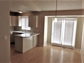 6655 W Millen Cir in West Valley City, UT - Building Photo - Building Photo