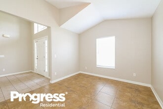 202 Tower View Dr W in Haines City, FL - Building Photo - Building Photo