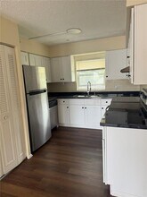 11000 62nd Ave N in Seminole, FL - Building Photo - Building Photo