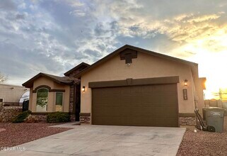 3109 Timber Pl in El Paso, TX - Building Photo - Building Photo