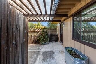 1025 Golden Gate Dr in Napa, CA - Building Photo - Building Photo