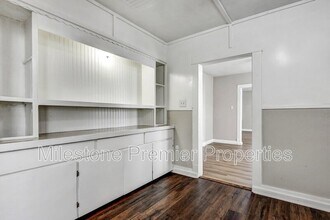 326 W Sears St in Denison, TX - Building Photo - Building Photo
