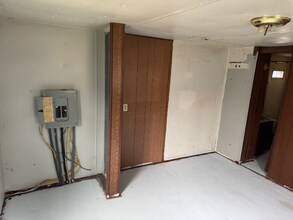 711 N 19th St in Hamilton, IL - Foto de edificio - Building Photo