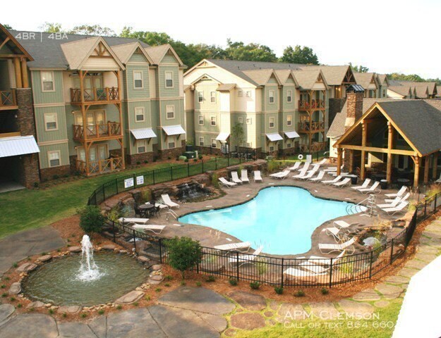 203 Kelly Rd-Unit -302 in Clemson, SC - Building Photo