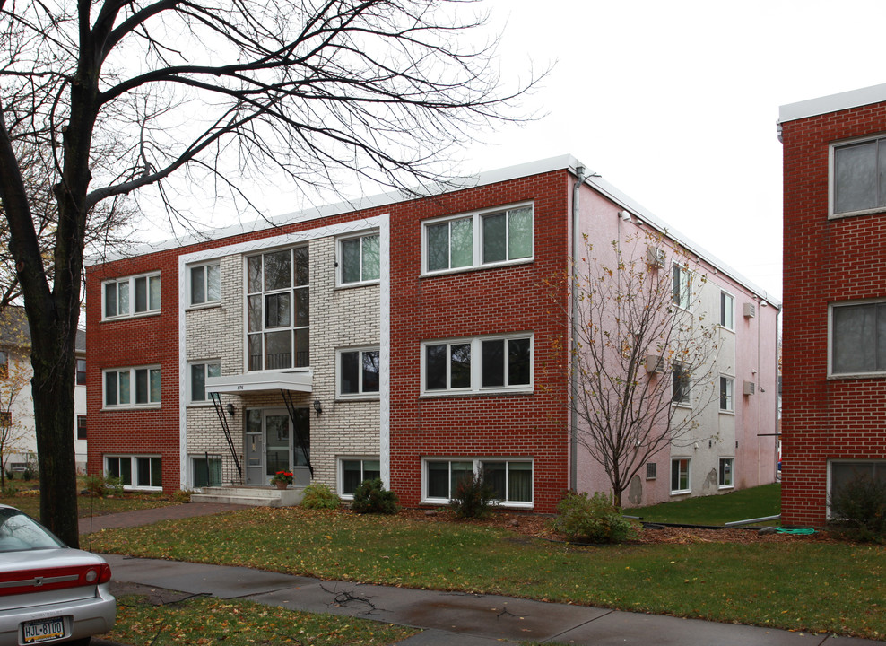 3716 Harriet Ave in Minneapolis, MN - Building Photo