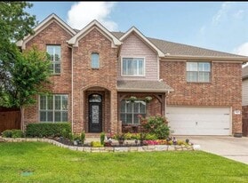 10001 Thurman Rd in Fort Worth, TX - Building Photo